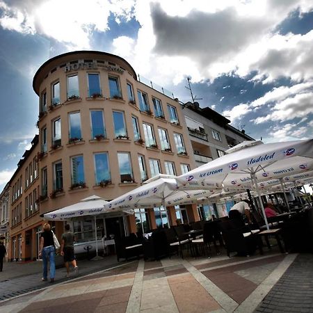 Hotel Savus Slavonski Brod Eksteriør bilde